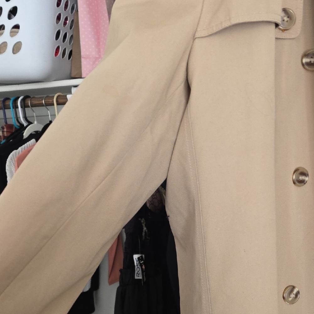 Men's Beige Double-Breasted Trench Coat - Picture 9 of 16